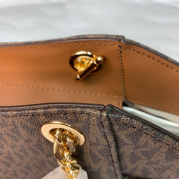 Michael Kors Jet Set Travel Logo Brown Large Shoulder Tote Gold Chain NWT - Picture 13 of 14